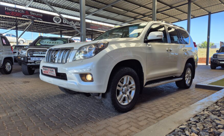 Toyota Land Cruiser Prado 4.0 VX Auto
