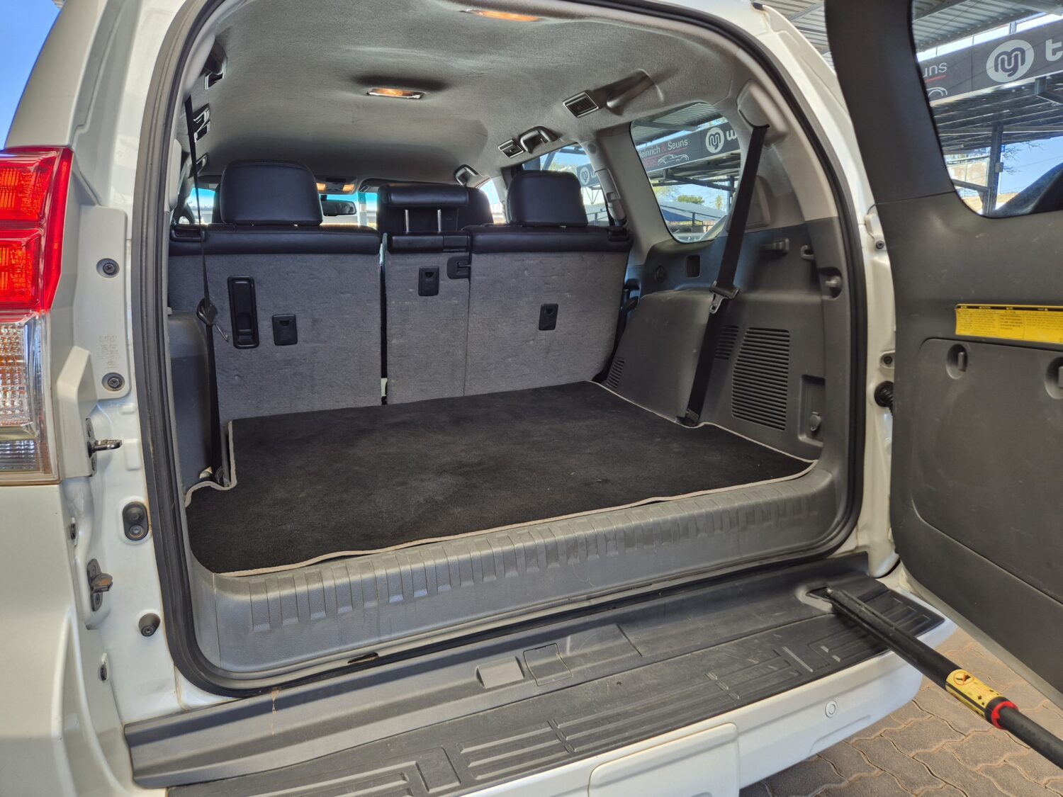 Toyota Land Cruiser Prado 4.0 VX Auto