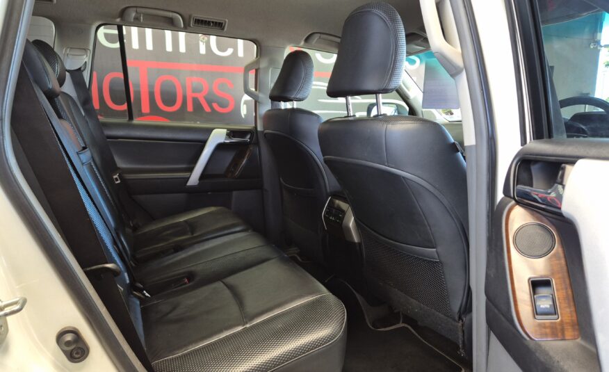 Toyota Land Cruiser Prado 4.0 VX Auto