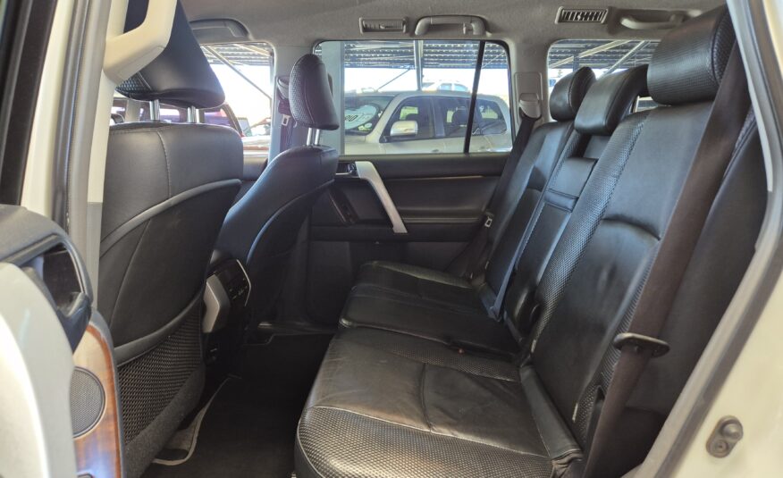 Toyota Land Cruiser Prado 4.0 VX Auto