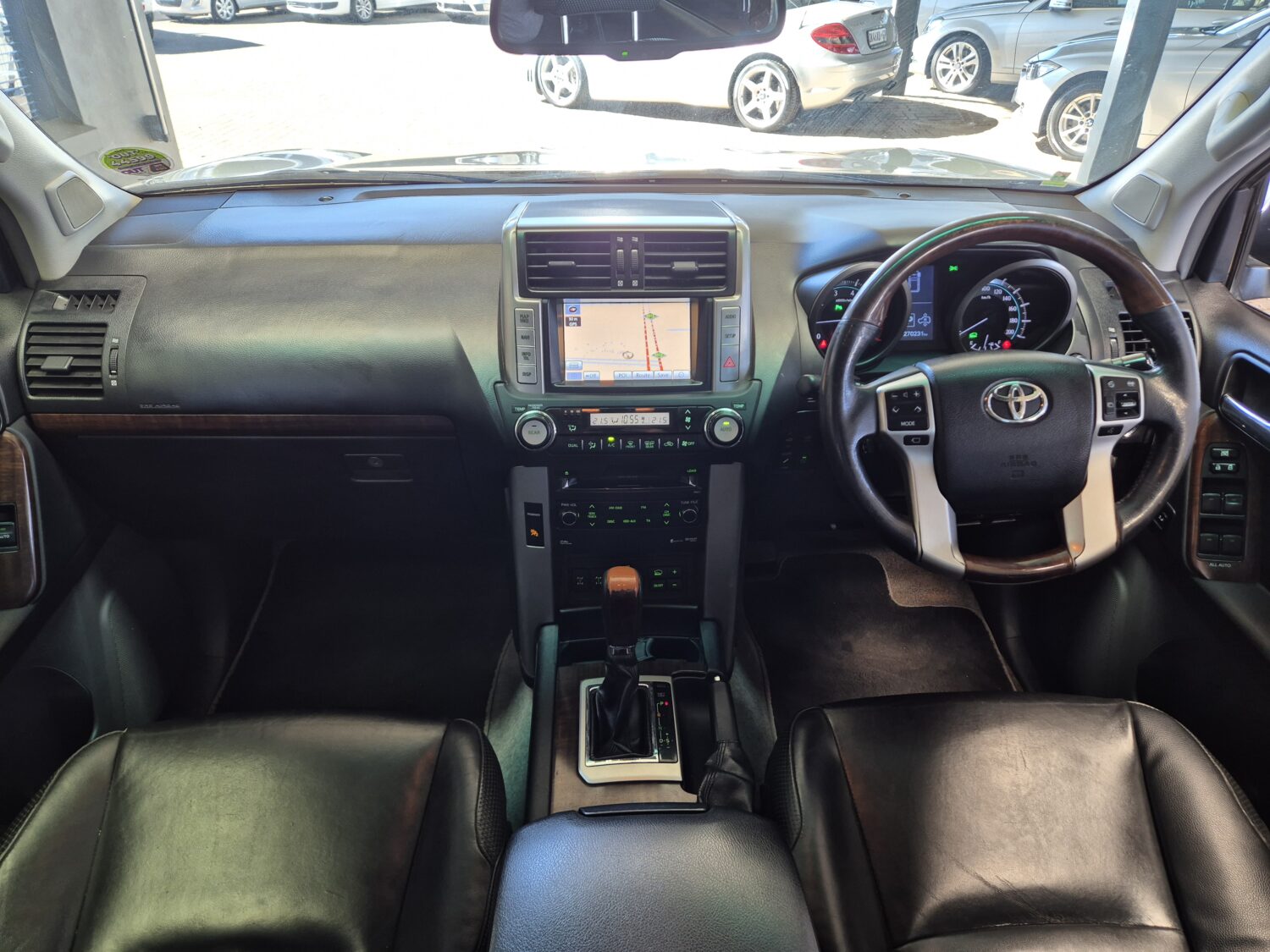 Toyota Land Cruiser Prado 4.0 VX Auto
