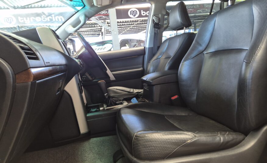 Toyota Land Cruiser Prado 4.0 VX Auto