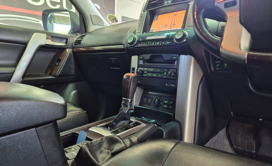 Toyota Land Cruiser Prado 4.0 VX Auto