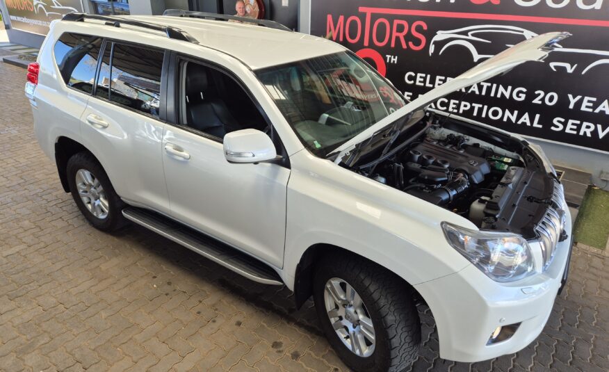 Toyota Land Cruiser Prado 4.0 VX Auto