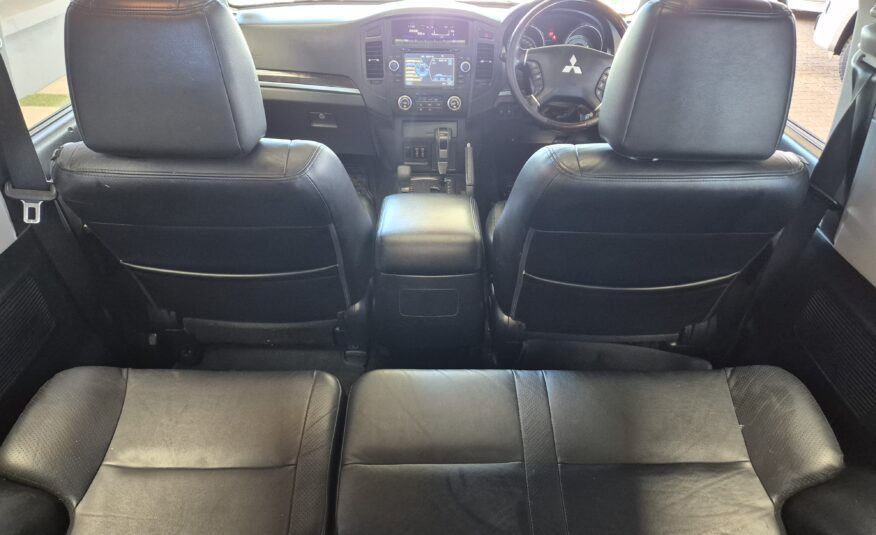 Mitsubishi Pajero 3-Door 3.8 GLS Auto