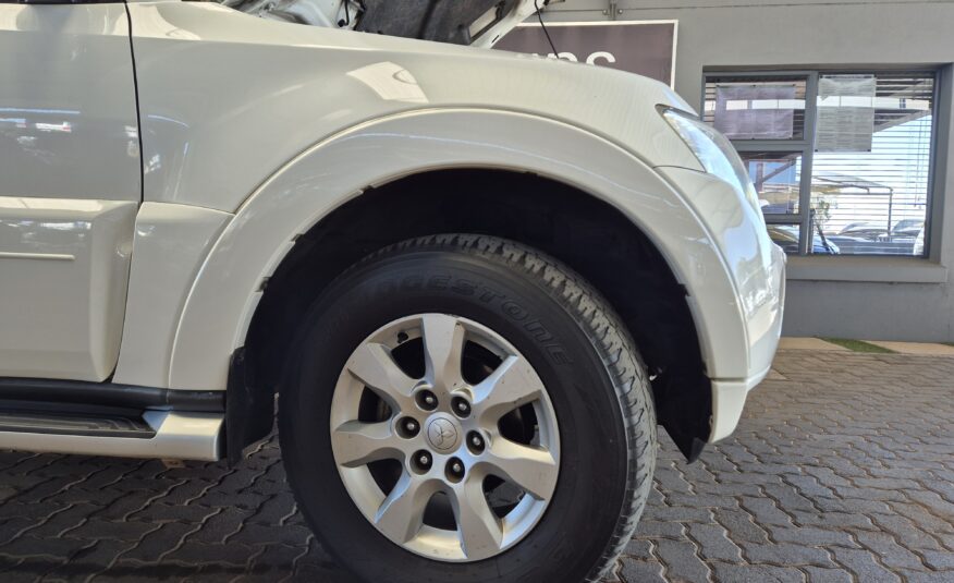 Mitsubishi Pajero 3-Door 3.8 GLS Auto