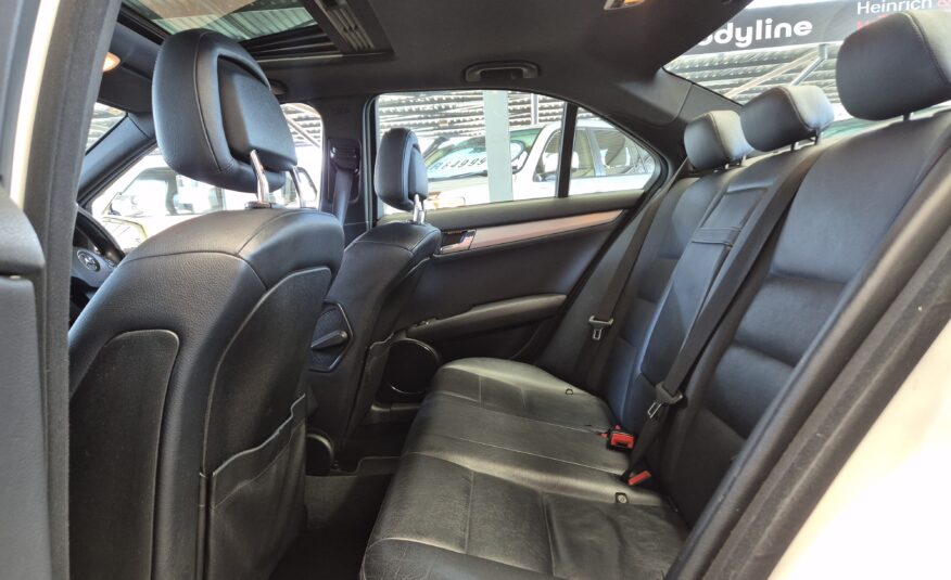 Mercedes-Benz C-Class C200CGI Avantgarde Auto