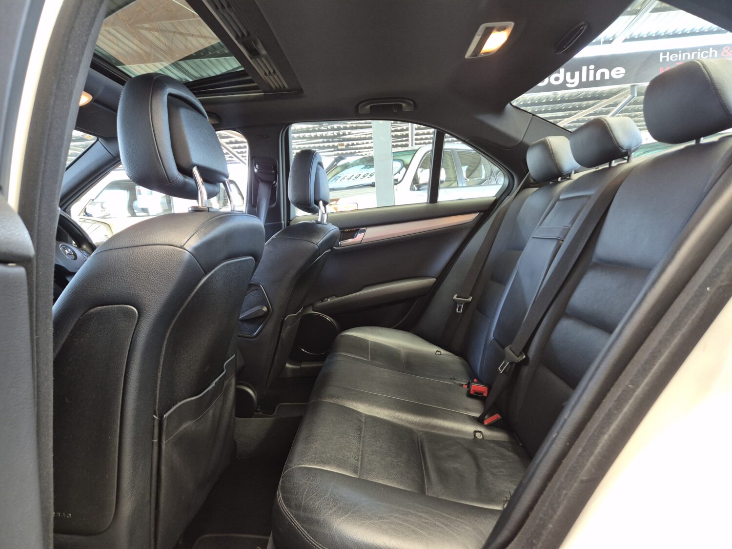 Mercedes-Benz C-Class C200CGI Avantgarde Auto