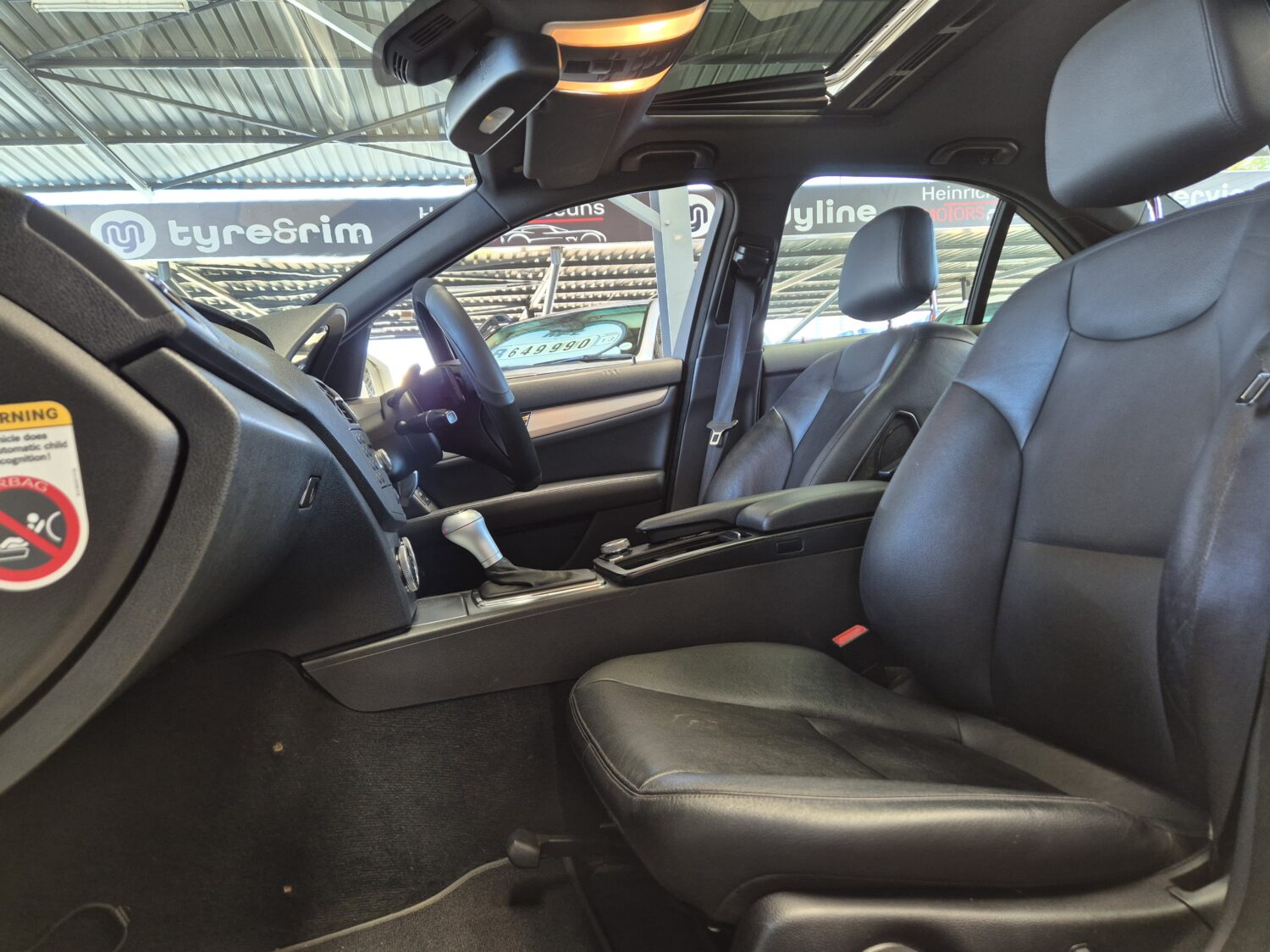 Mercedes-Benz C-Class C200CGI Avantgarde Auto