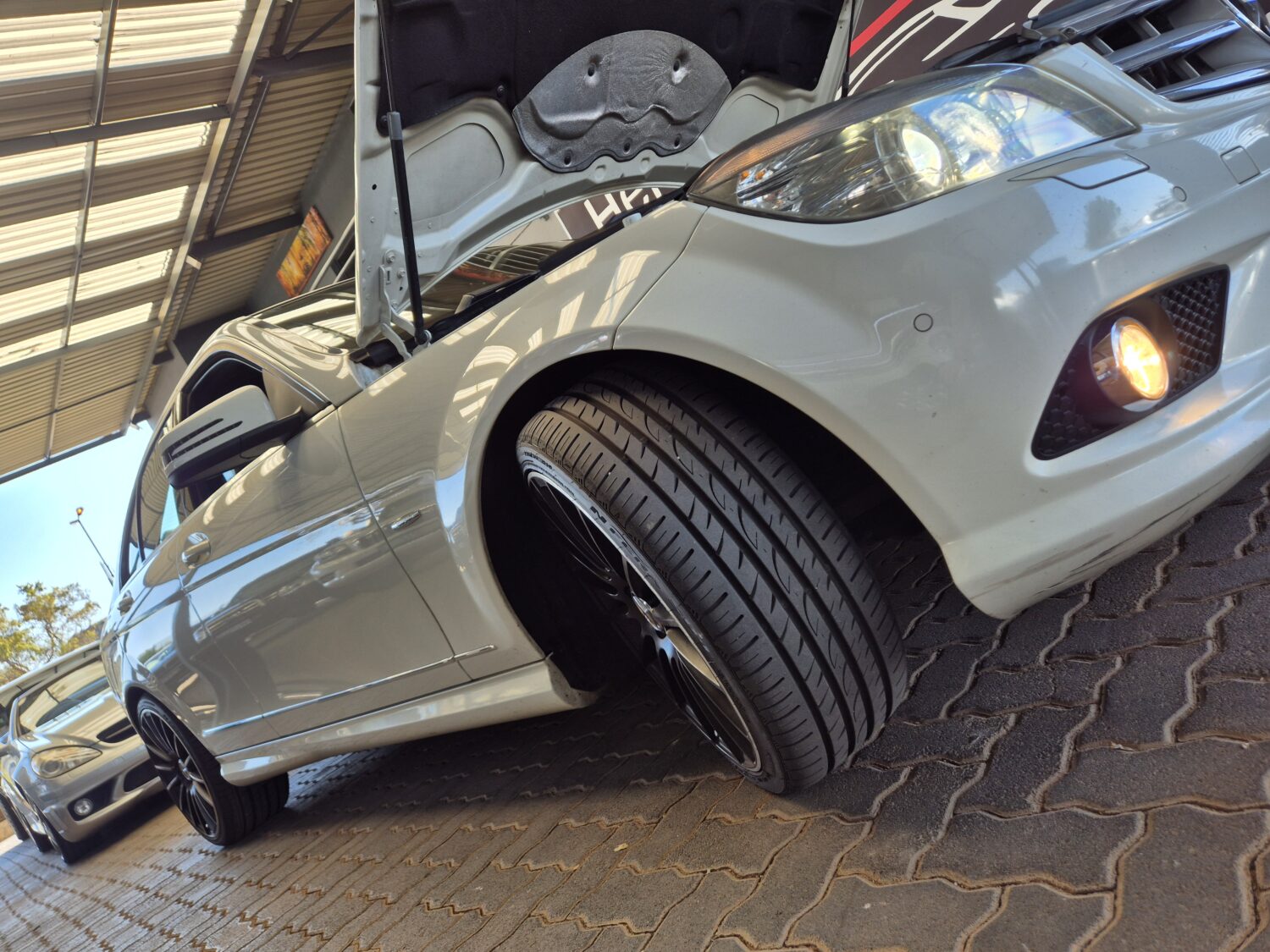 Mercedes-Benz C-Class C200CGI Avantgarde Auto