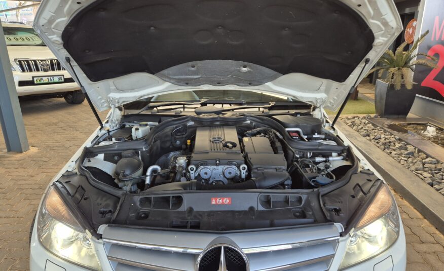 Mercedes-Benz C-Class C200CGI Avantgarde Auto
