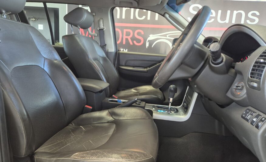 Nissan Pathfinder 3.0dCi V6 LE