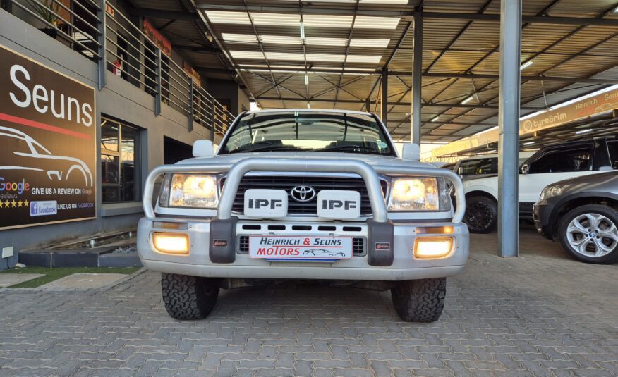 Toyota Land Cruiser 100 4.7 V8 VX Auto