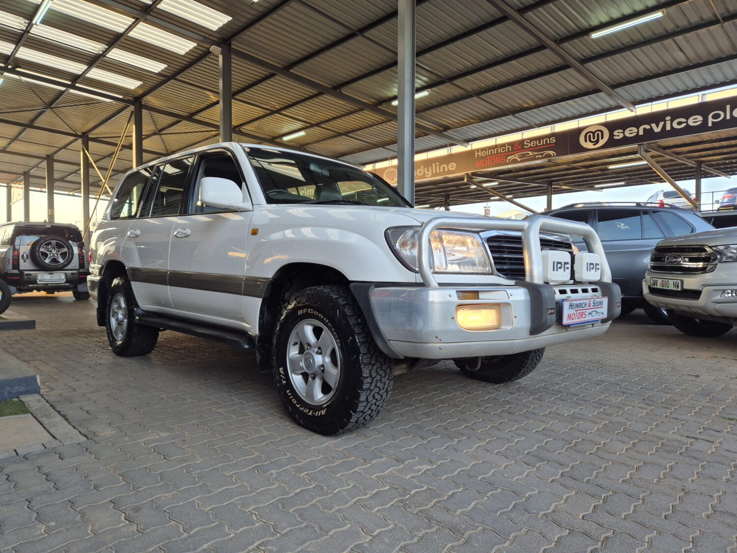 Toyota Land Cruiser 100 4.7 V8 VX Auto