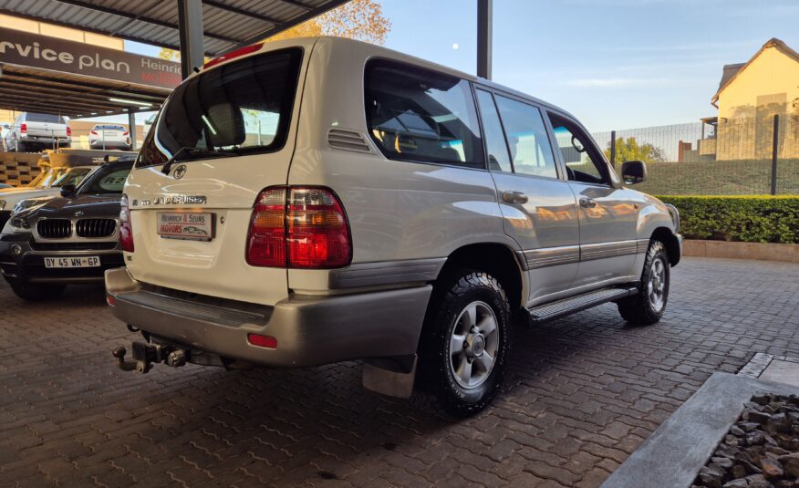Toyota Land Cruiser 100 4.7 V8 VX Auto