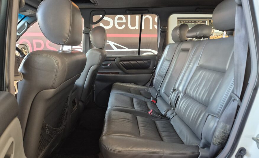 Toyota Land Cruiser 100 4.7 V8 VX Auto