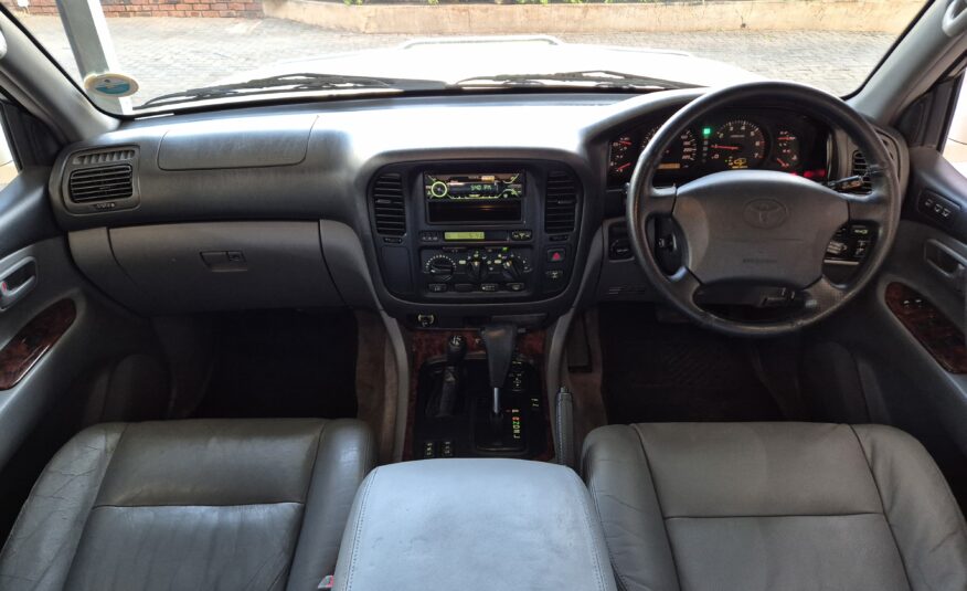 Toyota Land Cruiser 100 4.7 V8 VX Auto