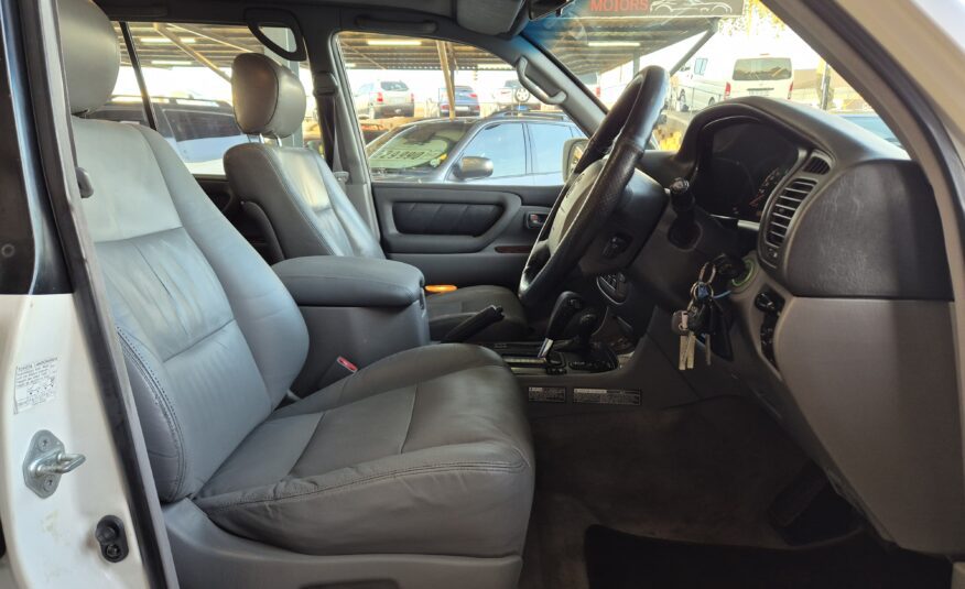 Toyota Land Cruiser 100 4.7 V8 VX Auto
