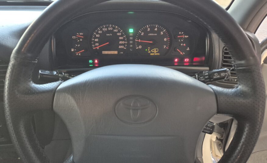 Toyota Land Cruiser 100 4.7 V8 VX Auto