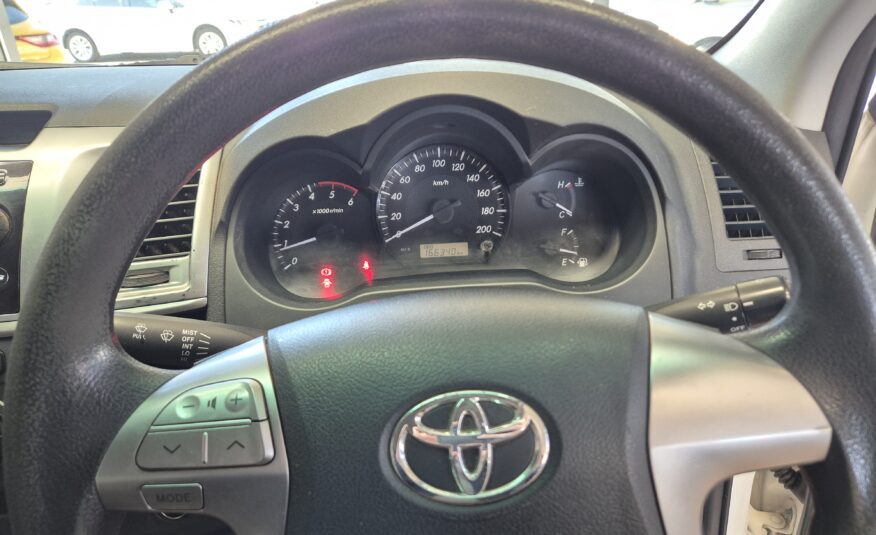 Toyota Hilux 2.5D-4D Double Cab 4×4 SRX
