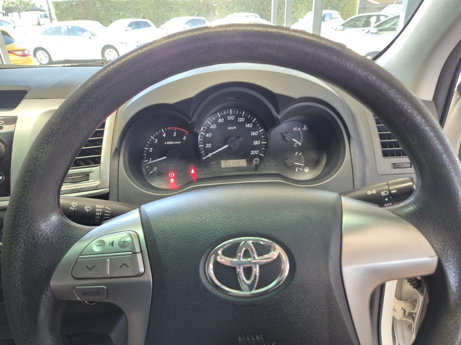 Toyota Hilux 2.5D-4D Double Cab 4×4 SRX