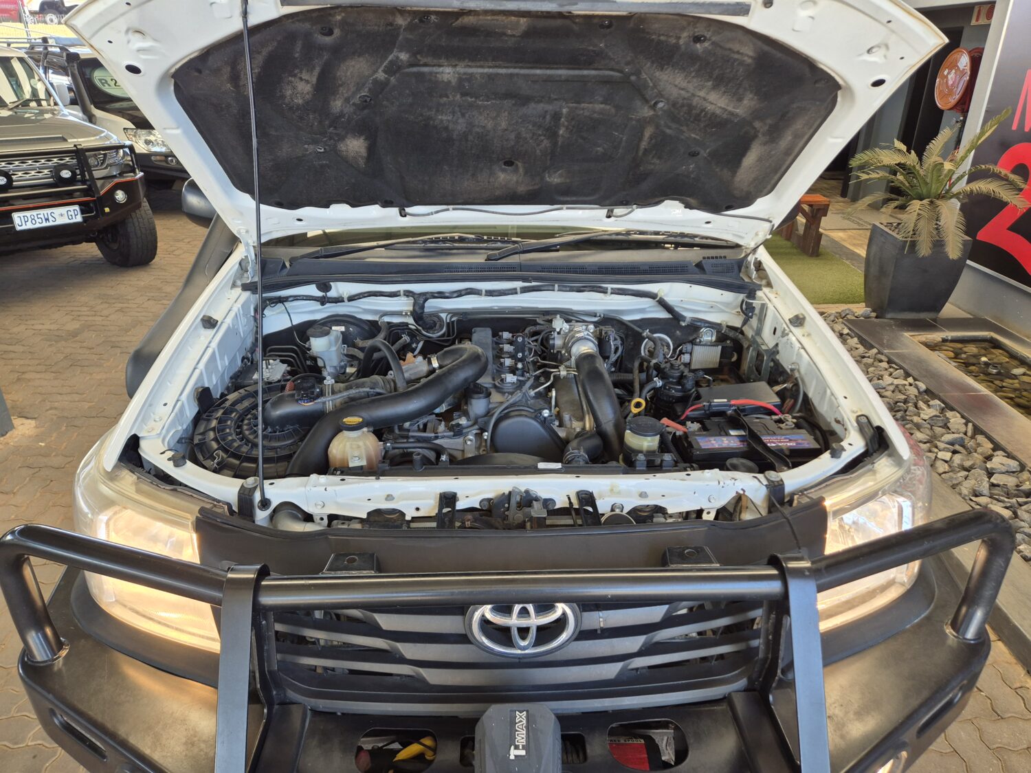 Toyota Hilux 2.5D-4D Double Cab 4×4 SRX