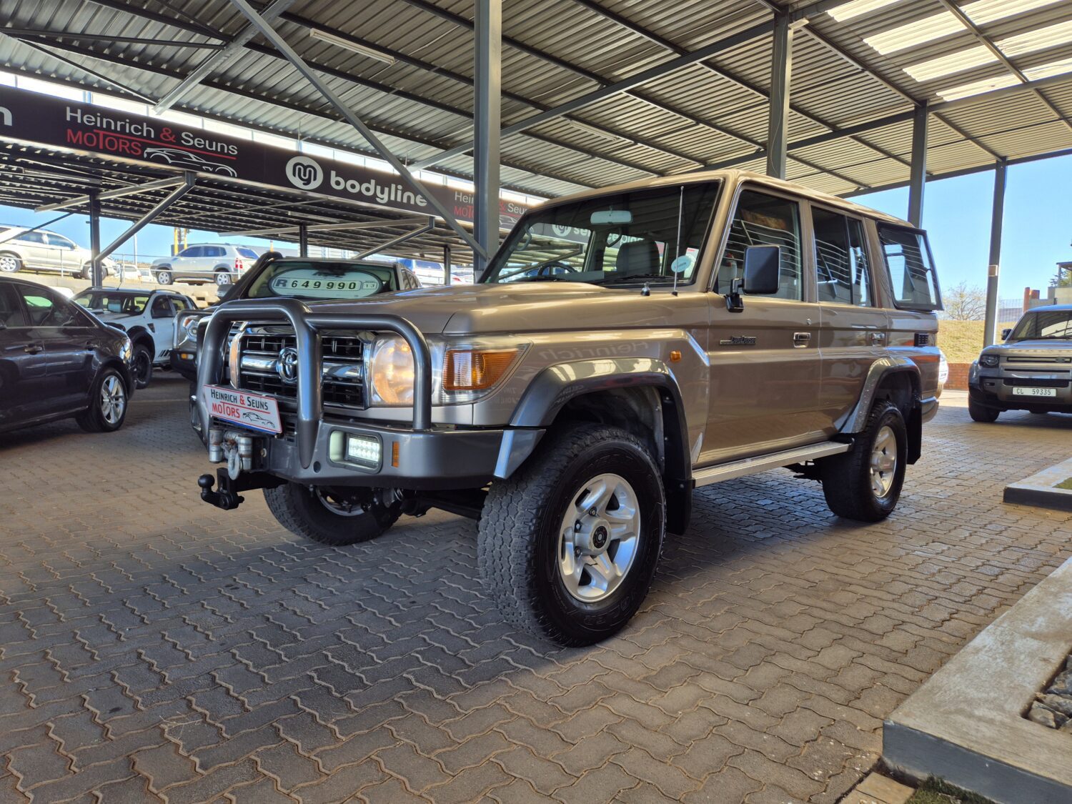 Toyota Land Cruiser 76 4.2D Station Wagon LX