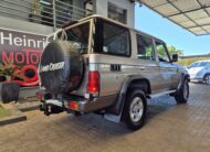 Toyota Land Cruiser 76 4.2D Station Wagon LX