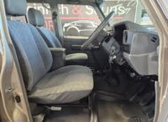 Toyota Land Cruiser 76 4.2D Station Wagon LX