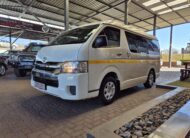 Toyota Quantum 2.7 GL 10-seater bus