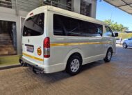 Toyota Quantum 2.7 GL 10-seater bus