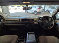 Toyota Quantum 2.7 GL 10-seater bus
