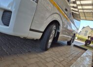 Toyota Quantum 2.7 GL 10-seater bus
