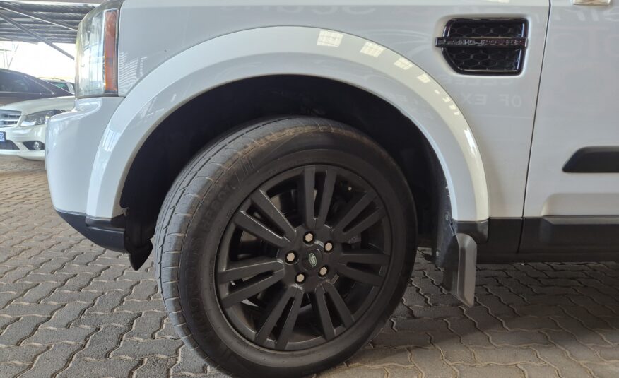 Land Rover Discovery 4 3.0 SDV6 SE Auto
