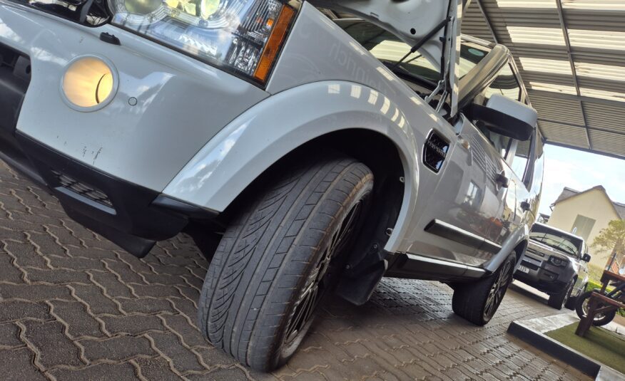 Land Rover Discovery 4 3.0 SDV6 SE Auto