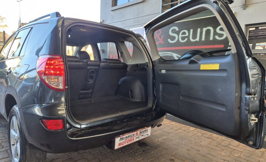 Toyota RAV4 2.0 VX
