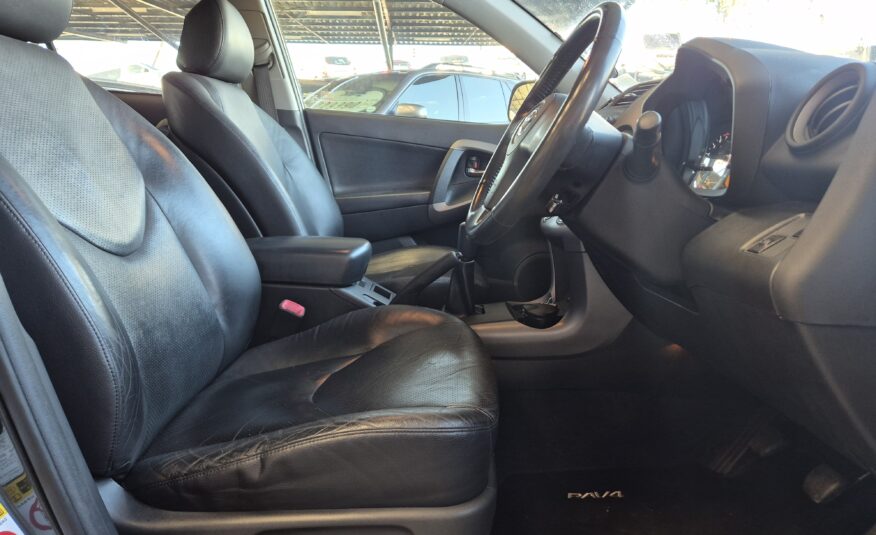 Toyota RAV4 2.0 VX