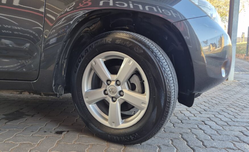 Toyota RAV4 2.0 VX