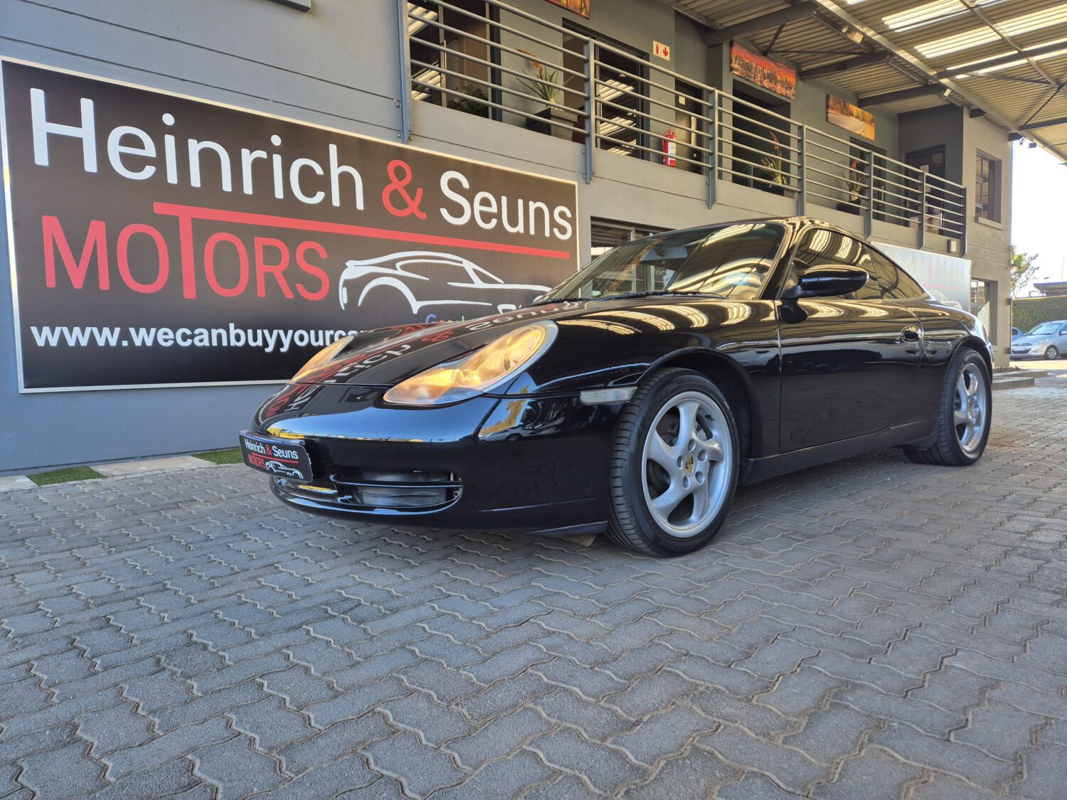 Porsche 911 Carrera 4 (996)