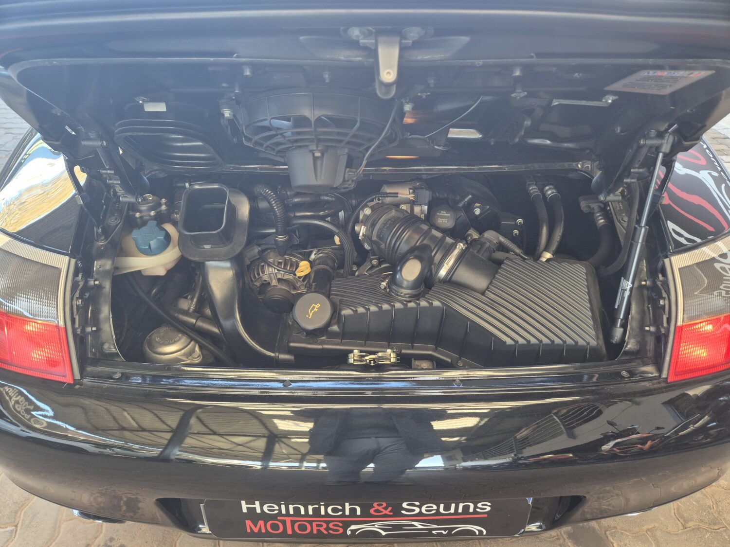 Porsche 911 Carrera 4 (996)