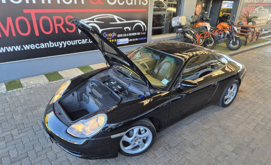 Porsche 911 Carrera 4 (996)