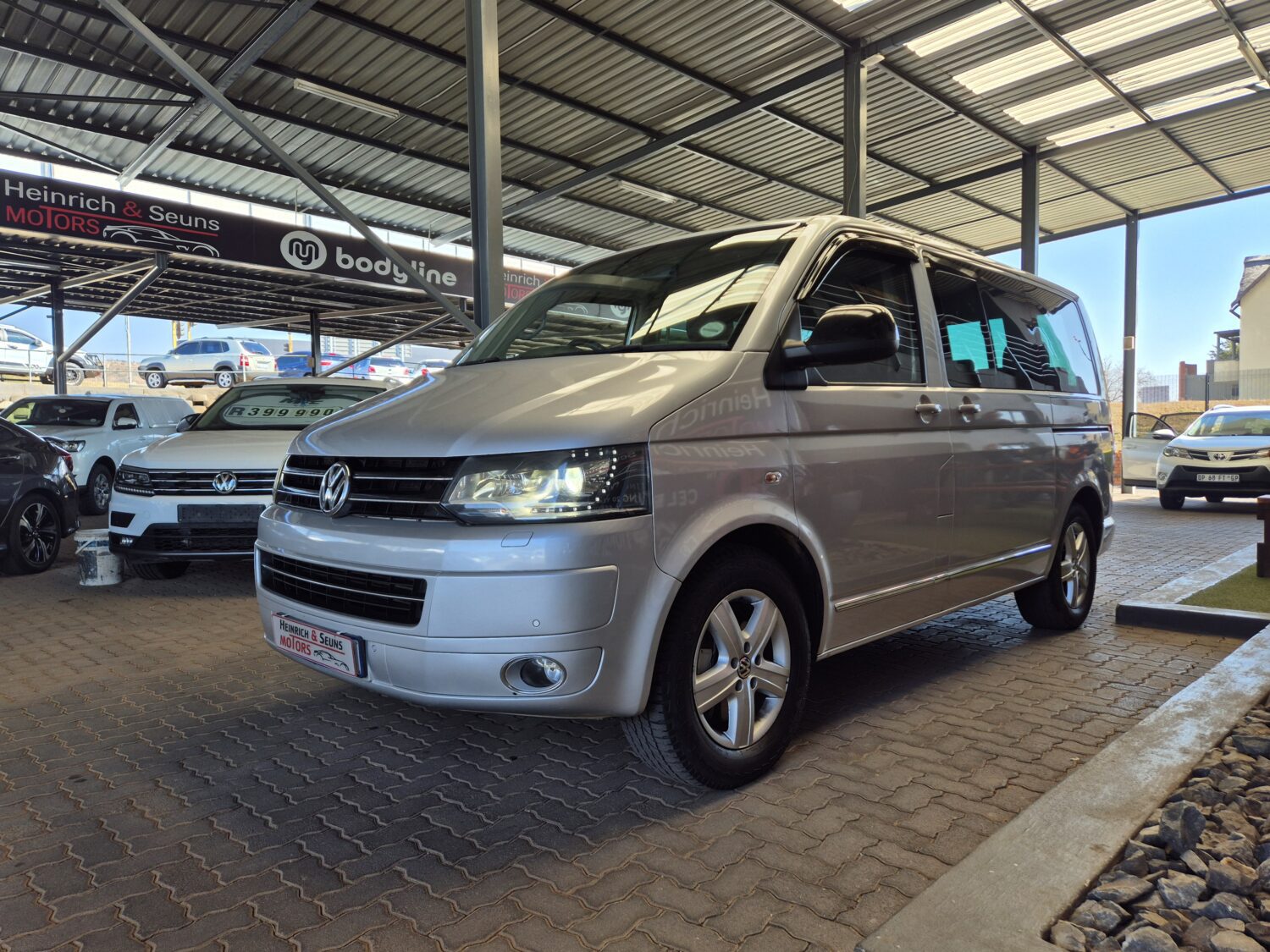 Volkswagen Caravelle 2.0BiTDI 4Motion Auto