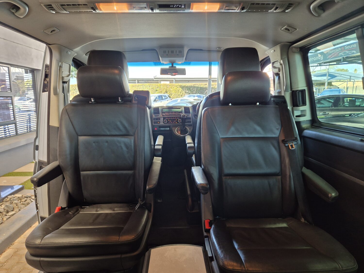 Volkswagen Caravelle 2.0BiTDI 4Motion Auto