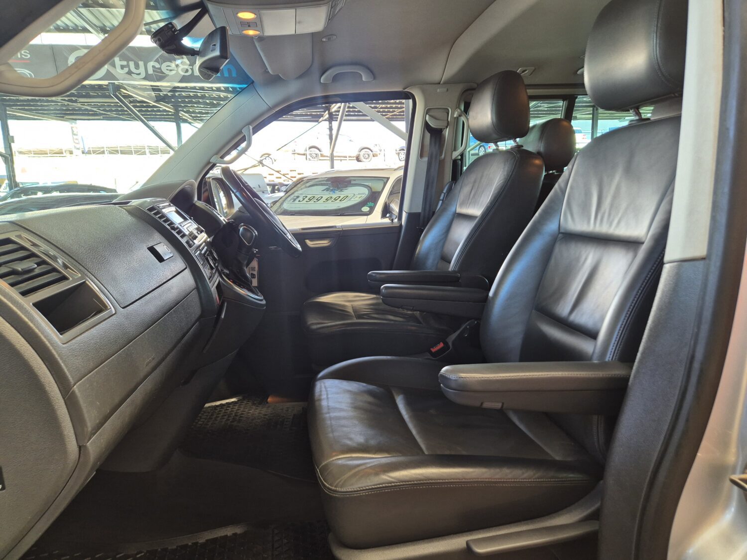 Volkswagen Caravelle 2.0BiTDI 4Motion Auto