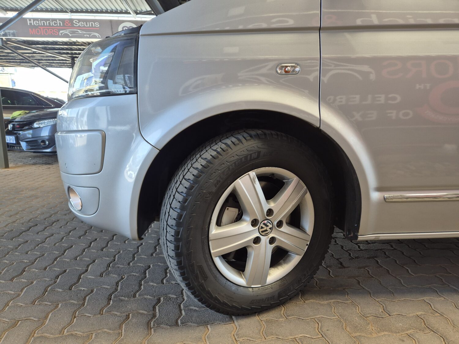 Volkswagen Caravelle 2.0BiTDI 4Motion Auto