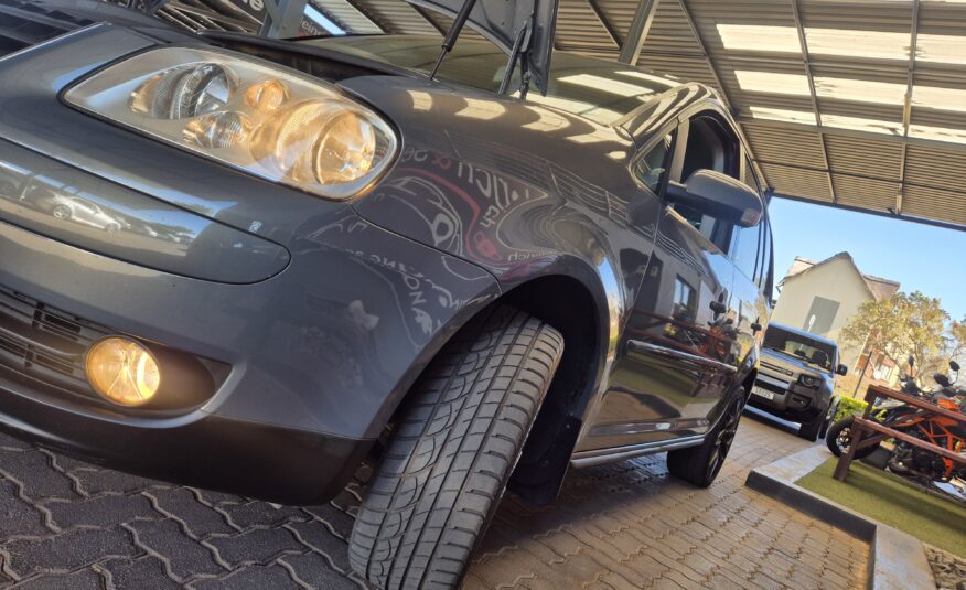 Volkswagen Touran 2.0TDI Highline