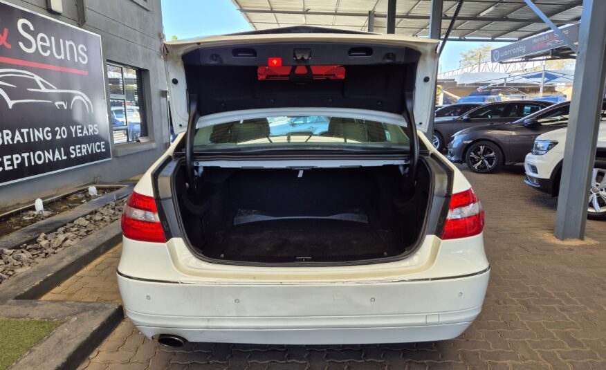 Mercedes-Benz E-Class E200CGI Elegance