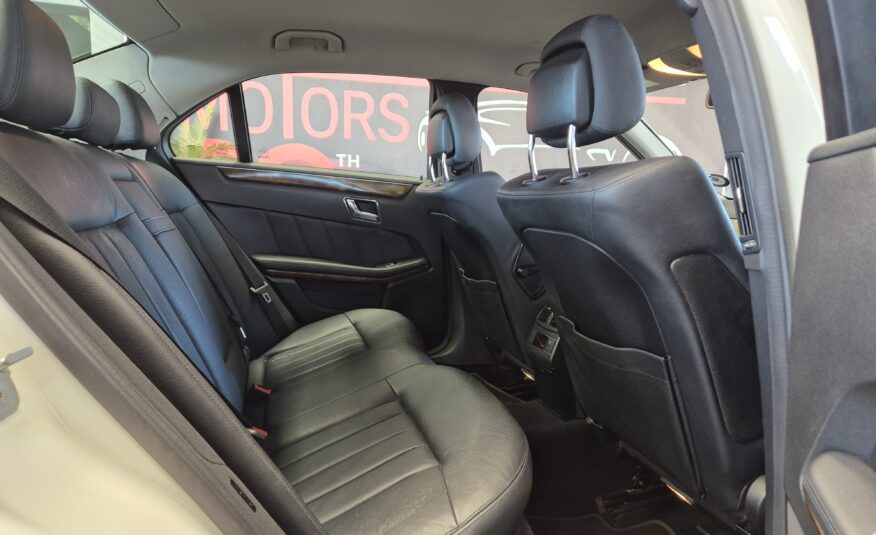 Mercedes-Benz E-Class E200CGI Elegance