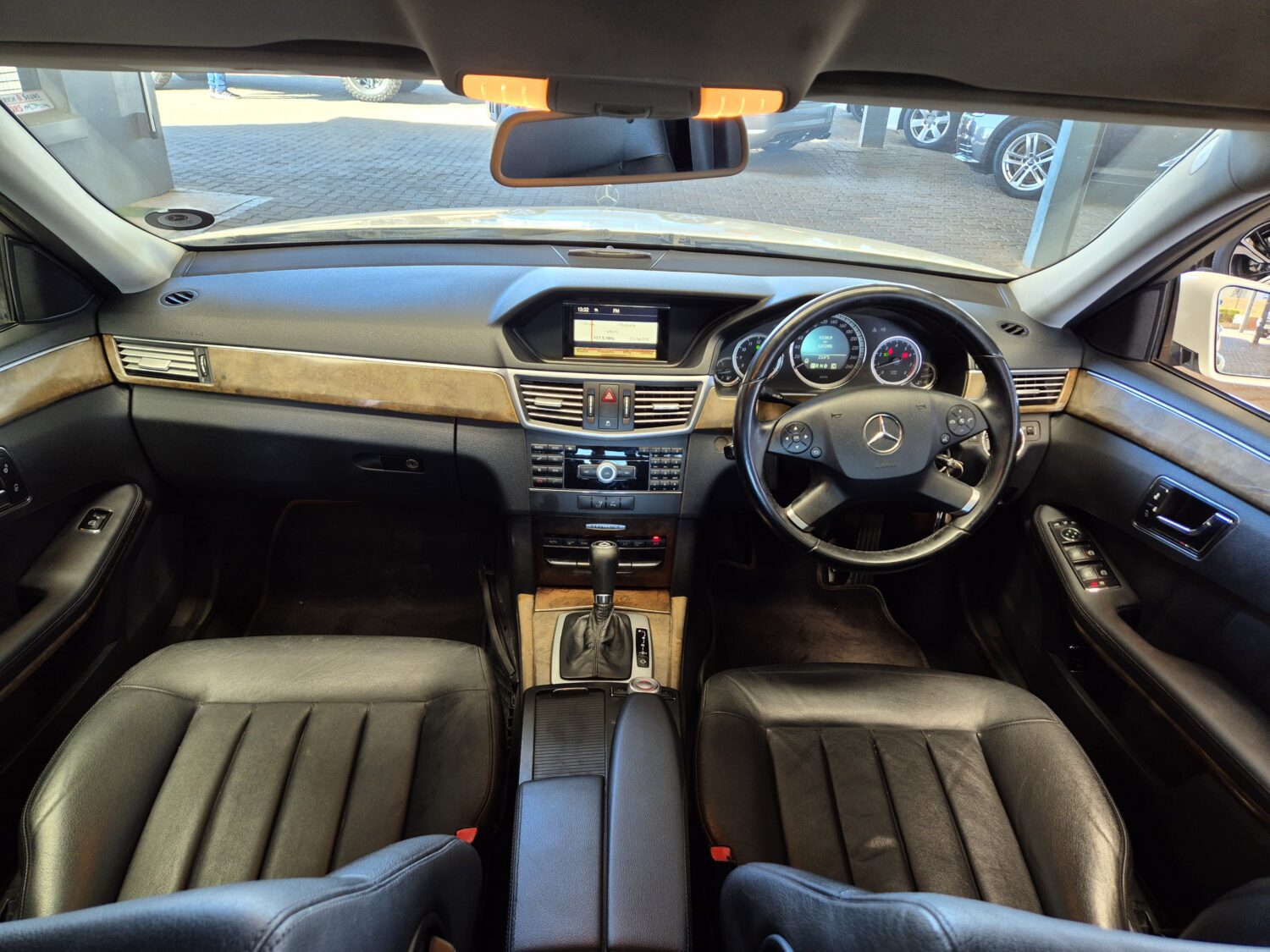 Mercedes-Benz E-Class E200CGI Elegance