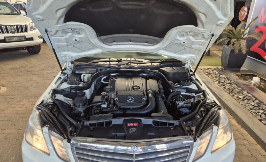Mercedes-Benz E-Class E200CGI Elegance